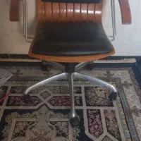 صندلی اداری سالم
