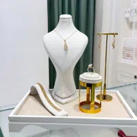 اجاره مانکن و استند طلا عروس و نامزدی و عقد
