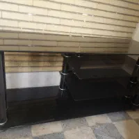 میز شیشه ای تلویزیون