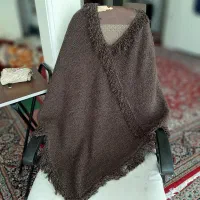 شنل بافت قهوه ای|لباس|اصفهان, سرچشمه|دیوار