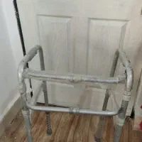 واکر چرخ دار و جمع شو
