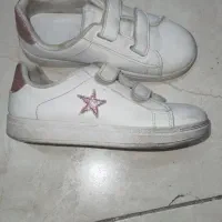 کفش بچگانه