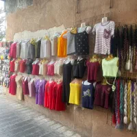 فروشنده خانم