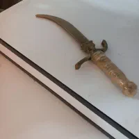 چاقوی برنجی|کلکسیون اشیاء عتیقه|نسیمشهر, |دیوار