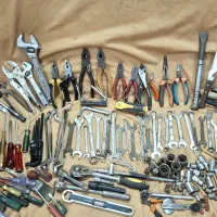 انواع آچار آمریکائی و لوازم پیکانی عتیقه و آنتیک