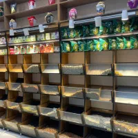 دکوره مغازه جا آجیلی قفسه