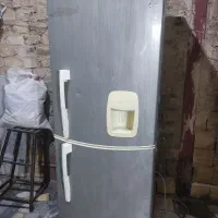 یخچال|یخچال و فریزر|قم, قلعه یزدیها|دیوار