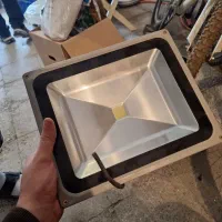 پروژکتور/ نورافکن /چراغ