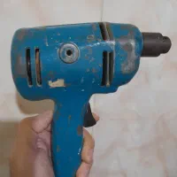 یه عدد دریل یک جهته برای سوراخ کردن دیوار و غیره