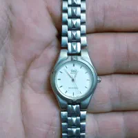 ساعت کوارتز زنانه Q&Q اصلی