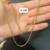 مدال ورساچ ویترینی و زنجیر|جواهرات|یاسوج, |دیوار