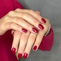 خدمات کاشت ناخن