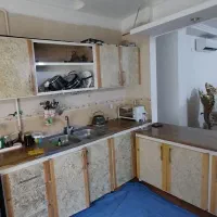 کابینت فلزی با طرح طلایی