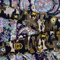 تعدادی لباس|لباس|نظرآباد, نظرآباد|دیوار