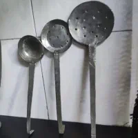 پارچ و کفگیر ملاقه مس|کلکسیون اشیاء عتیقه|ری, علایین|دیوار