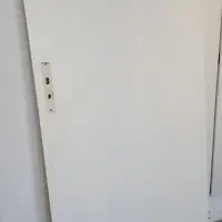 دو عدد درب اتاق، ۲ درب سرویس