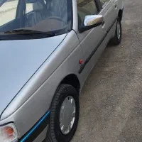 پژو نقره‌ای