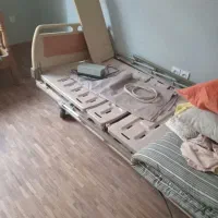 تخت بیمارستانی تایوانی - گاوصندوق - تخت چوبی|آرایشی، بهداشتی، درمانی|تهران, قزل قلعه|دیوار