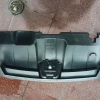 جلو پنجره پارس