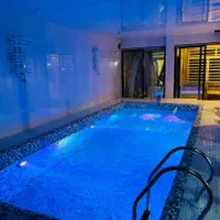 ویلا استخر دار فول امکانات نوساز،هفت باغ