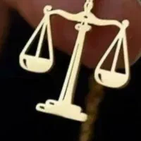 وکیل دادگستری و مشاور حقوقی