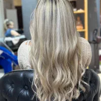 رنگ و لایت|خدمات آرایشگری و زیبایی|مشهد, یاس|دیوار