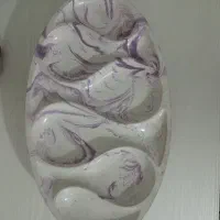 ظرف پذیرایی دکوراتیو طرح سنگ مرمر بنفش پایه‌دار