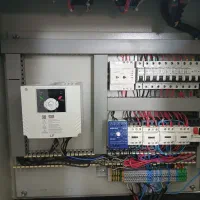 جذب نیروی برقکار یا علاقه مند به برقکاری