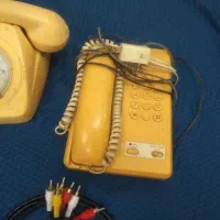 تلفن قدیمی و قاب نوکیا|تلفن رومیزی|ورامین, ورامین|دیوار