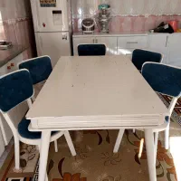 ناهارخوری شش نفره