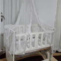 تخت و گهواره حرکتی