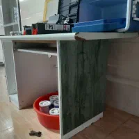 میز و صندلی چرخدار کامپیوتر و تحریر محکم و سنگین|میز تحریر و کامپیوتر|بندر انزلی, چهارفریضه|دیوار