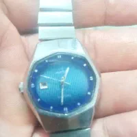 ساعت اورینت اصلی|ساعت|پرند, فاز ۴|دیوار