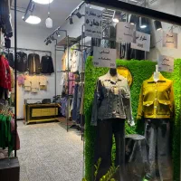 رگال،  مانکن ، میزکانتر، آینه، چوب کار