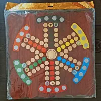 بازی فکری پازل جورچین شطرنج منچ ومارپله کتاب زبان