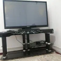 تلویزیون 43اینچ سامسونگ با میز