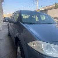 مگان ۲۰۰۰ اتومات