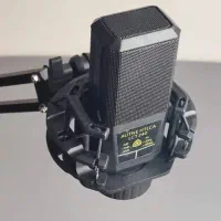 میکروفون کندانسر به همراه پایه و کارت صدا مدل v8|آلات موسیقی|رشت, حومه رشت|دیوار