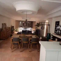 واحد ۸۰ متر سند اداری تابلوخور طبقه اول با آسانسور