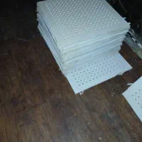 تایل سقفی ( آرمسترانگ )  دست دوم  ۵۰ عدد فروشی .