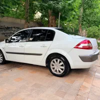 مگان فول E2، مدل 2012