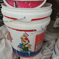 سطل رنگ خالی