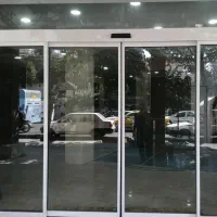 کارگر برای ملک تجاری با جای خواب