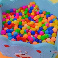 استخر توپ و تونل کرم