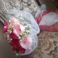 یک دسته گل مصنوعی عروسی