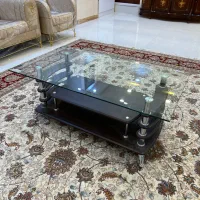 میز پذیرایی شیشه و چوب کاملا سالم