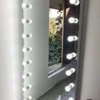 آینه لامپدار هالیوودی