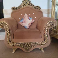 مبل نیم سلطنتی