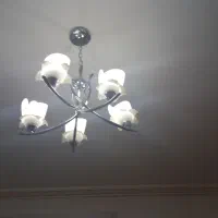 یک جفت لوستر سفید طرح گل با لامپ