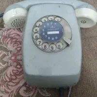 تلفن دیواری قدیمی